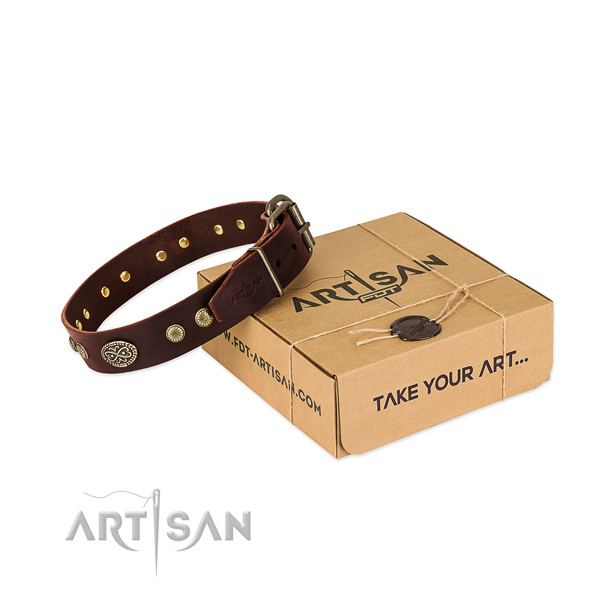 Strong traditional buckle on genuine leather dog collar for your dog